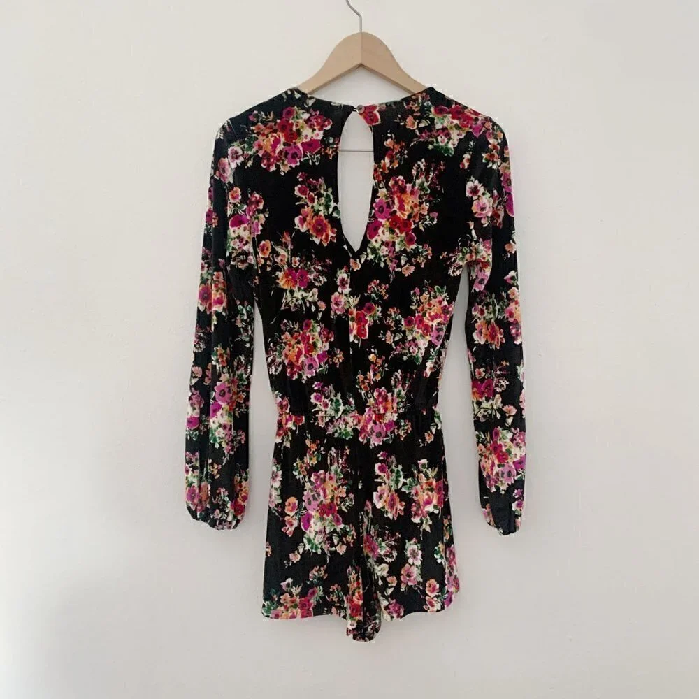 Show Me Your‎ Mumu Black Velvet Kelsey Romper XS​​​​​​​​​​​​​​​​​​​​​​​​​​​​​​